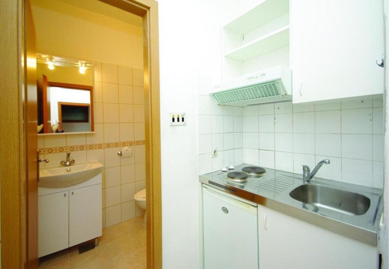 מאקרסקה Room Ljuba מראה חיצוני תמונה